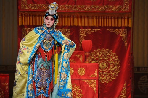 尚长荣,丁晓君,李阳鸣,张云等名角为演出《游龙戏凤》,《竹林记》