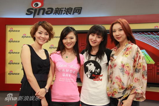 的舞台剧积聚了万绮雯,王一楠,刘美钰,张颖以及李传缨,杨皓宇,张瑞涵