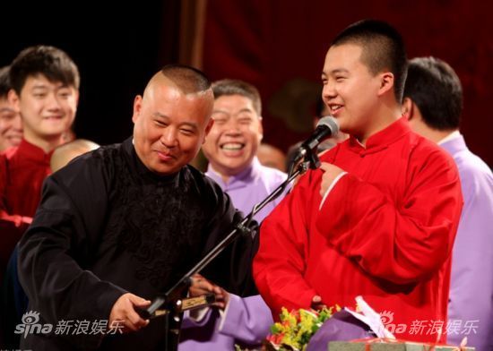 郭德纲和郭麒麟（资料图 王黎/摄影）