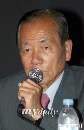 釜山国际电影节执行委员会委员长金东虎