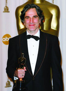 丹尼尔-戴-刘易斯获得80届奥斯卡金像奖影帝