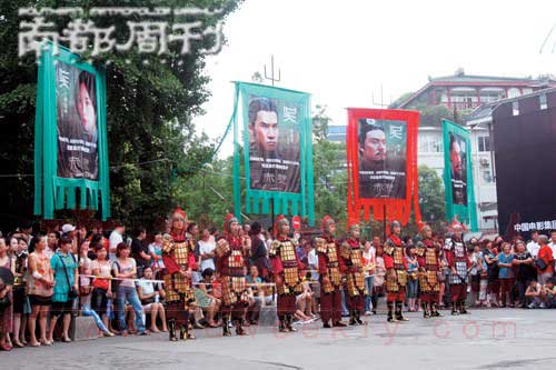 炎炎夏季，《赤壁》又为这个七月烧下一把火。