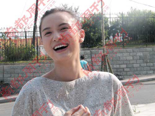 小宋佳也是“半路出家”加入剧组。