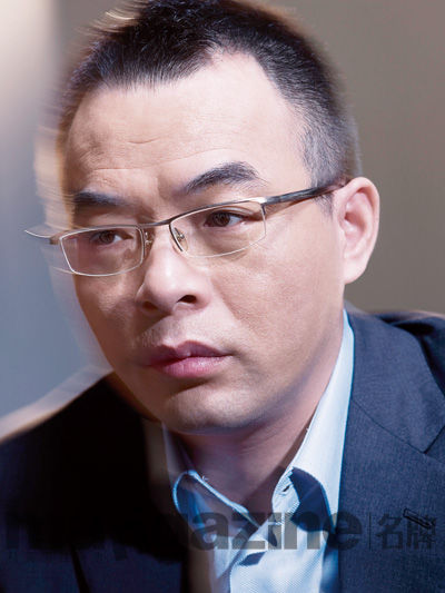 覃宏现任星美传媒集团董事局主席。2003年起，对星美集团业务进行整合、流程再造，在电影制作、发行和影院这