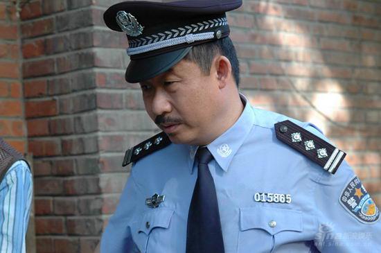 道哥改邪归正成卧底遭丁志成锤打针扎图