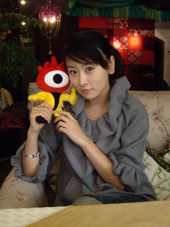 优女郎毛俊杰做客新浪 分享《命呼》拍摄体验