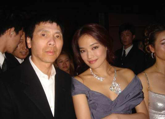 冯小刚携舒淇派对聊《贵族》 贺岁档战火欲燃