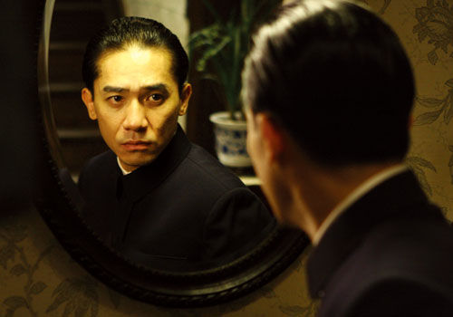 梁朝伟饰演的易先生