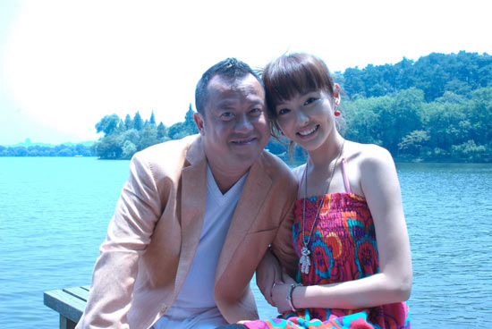 唐嫣和曾志伟上演“忘年恋”