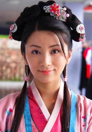 刘庭羽出演《九龙珮》秋桐 定妆照古典清新(图)