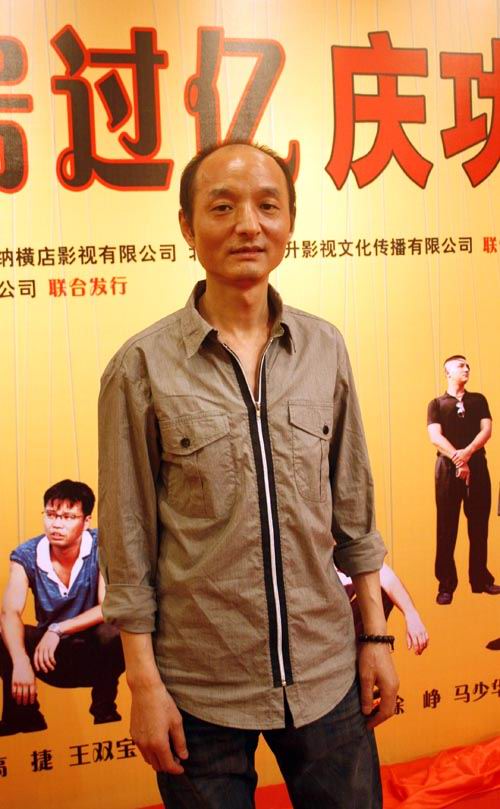 巴多 新浪娱乐讯 《疯狂的赛车》一路狂飙,闯进了