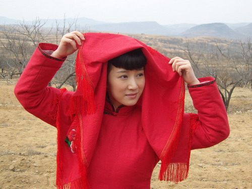 红色电影《沂蒙六姐妹》热拍 李念演绎最美红嫂