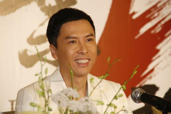 甄子丹出席《叶问2》发布会