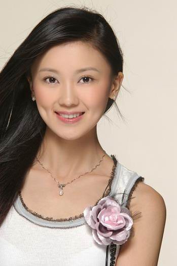 《机器侠》关机 新人甘薇将丑妹进行到底(图)