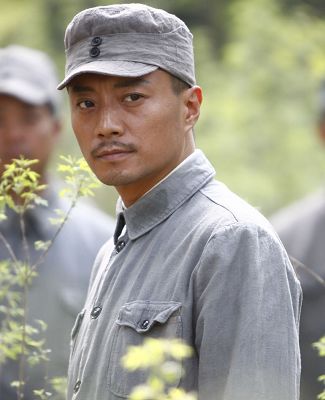 张涵予在《建国大业》中的造型