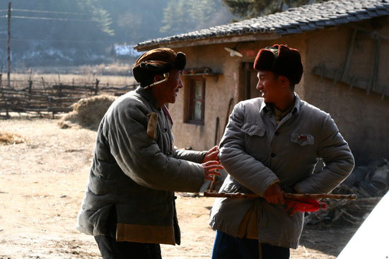 《走着瞧》首映获好评 文章演绎淘气知青(图)