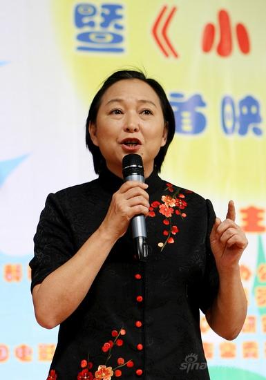 《小人国》首映方芳程前助阵