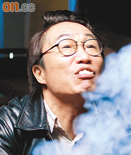 胡军爆炸头演喜剧 郑中基龅牙令人喷饭(图)