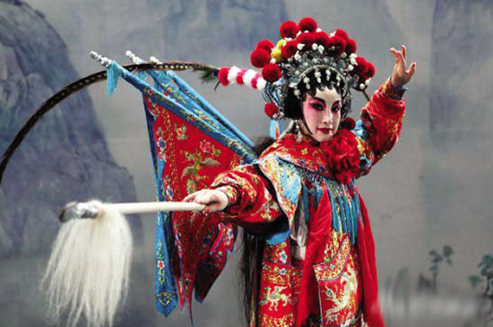 秦海璐变身粤剧名伶