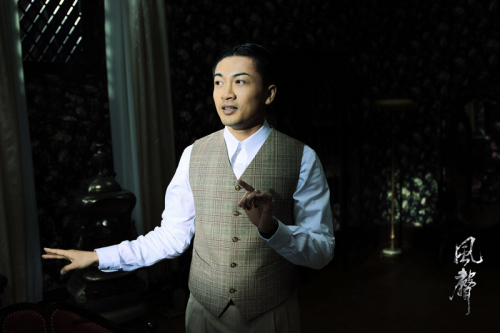 苏有朋在《风声》中饰演白小年