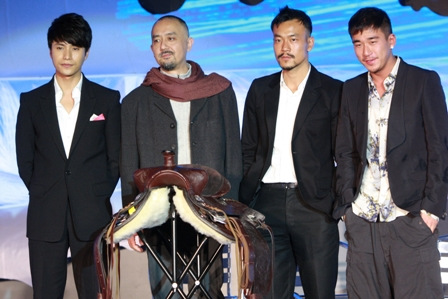 新浪娱乐讯 11月10日由姜文执导,周润发,葛优,廖凡,陈坤,胡军等搽与