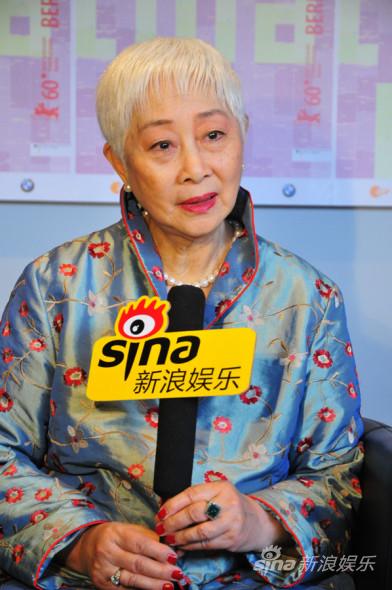 卢燕多年优雅只因坚持做自己 指点章子怡是误传