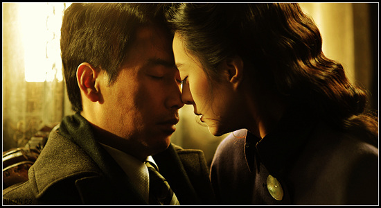 《东风雨》柳云龙跳窗戏受伤 范冰冰因感动落泪