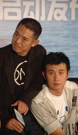 《海洋天堂》昨日在京发布 李连杰与文章演父子