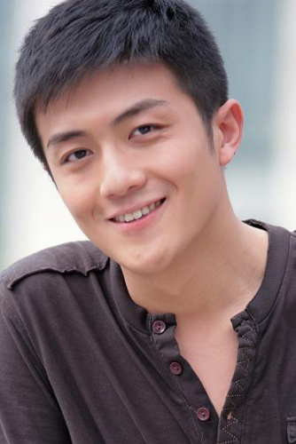 李泽锋《荒村公寓》演技自然受赞赏(图)