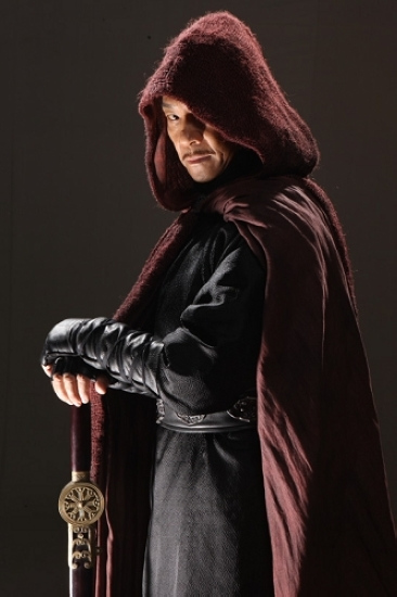 王学圻饰演的"转轮王"