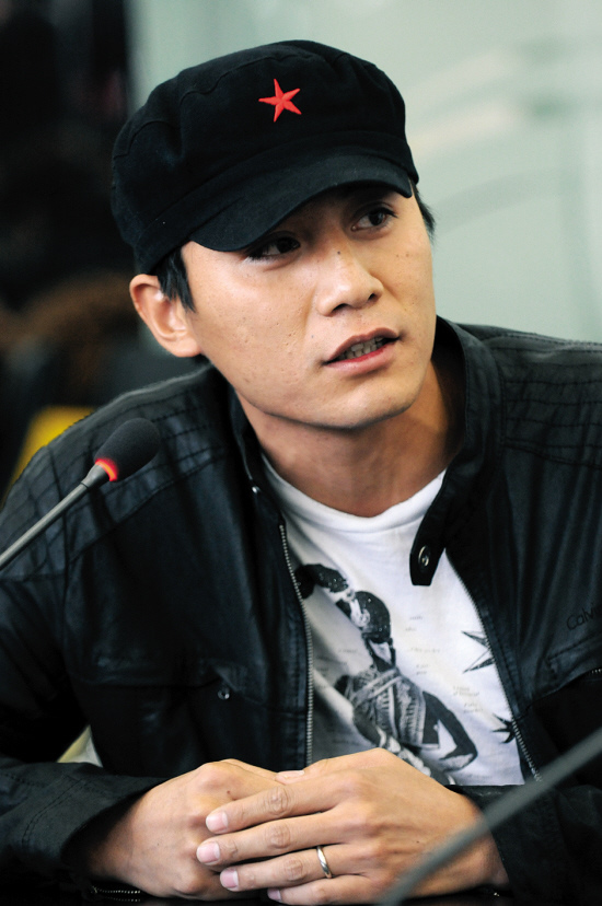 刘烨宣传《爱出色》 调侃姚晨"符合西方审美"