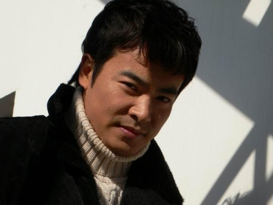 于波主演航天电影《飞天》 首度变身宇航员