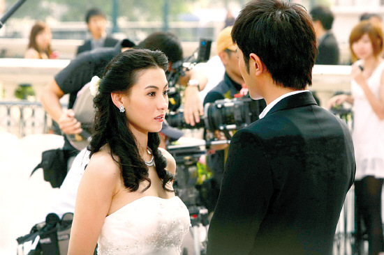 张柏芝眼泛泪光