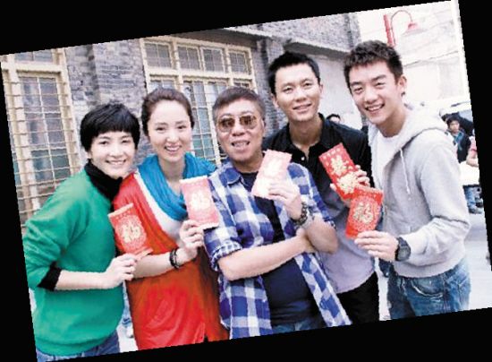 片中几位年轻演员让马伟豪（中）感觉满意