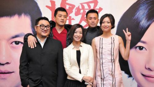 5个演员按当年剧照摆PQSE