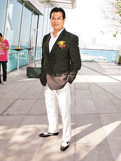 邓光荣身前身体健康