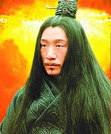 孙红雷剧中造型长发飘飘