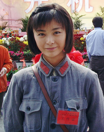 《甲午大海战》热拍 龚洁变身陆毅"红颜知己"