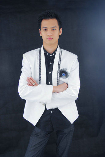 黄杰欲邀姜文冯小刚