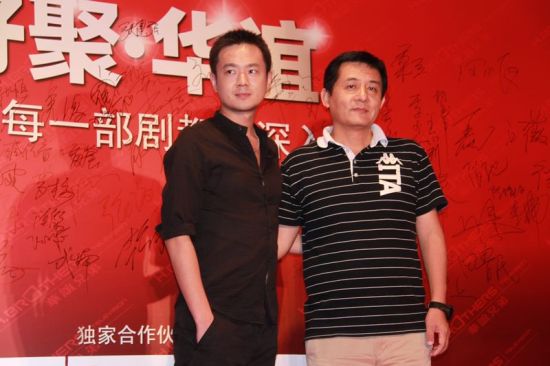 演员刘禹与导演王小列导演王小列与众明星新浪娱乐讯 近日华谊兄弟