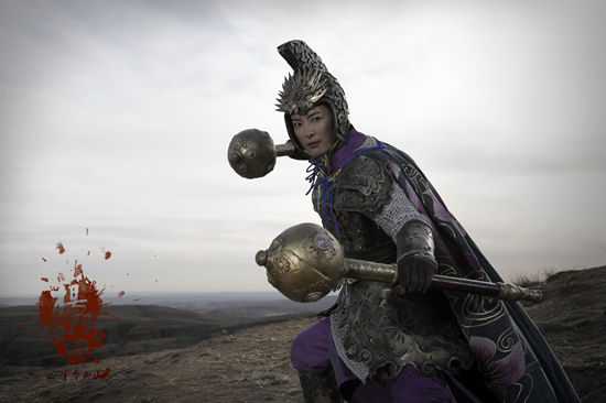 杨紫彤《杨门女将》挑战重兵器 紫金双锤赛须眉