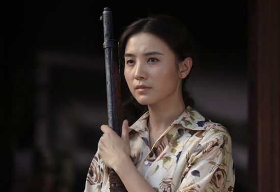 《遍地狼烟》小宋佳化绕指柔调度爱情控制战局