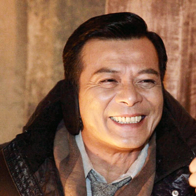 别以为黄日华在影视剧中都是一本正经的样子