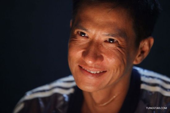 《大追捕》票房破千万 张家辉夜探影院被发现