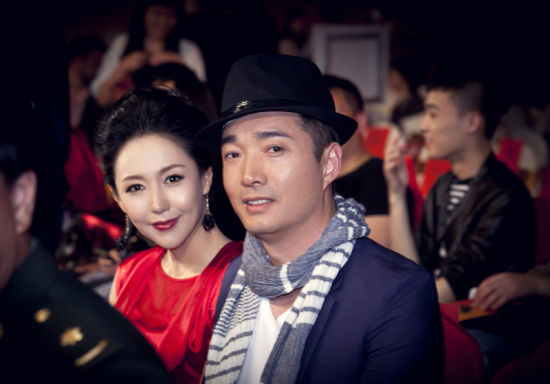 李易祥大学生电影节补遗憾 给闫妮颁奖