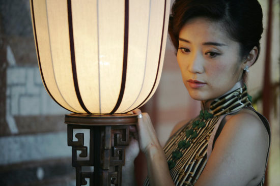 张彤出席《萧红》首映礼 饰鲁迅夫人