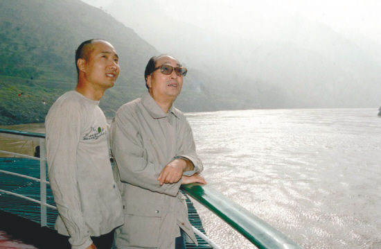 陈强与陈佩斯（新华社发）