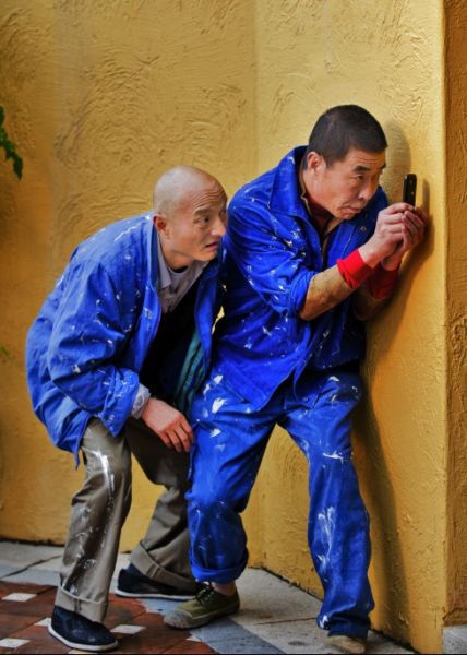 中调戏杨幂(微博)惨遭冯绍峰(微博)蛋袭的小碎催为观众带来哄堂大笑