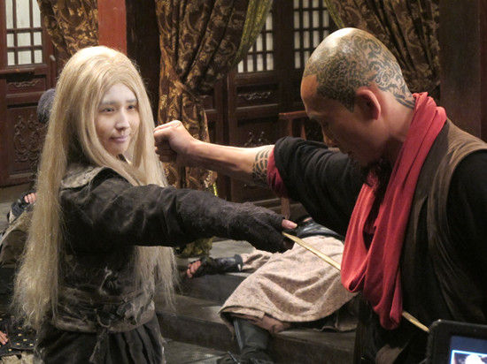 《四大名捕》方安娜爱芦荟吻