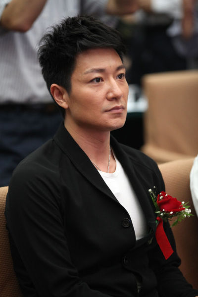 《咆哮无声》李宗翰洒泪致敬老兵